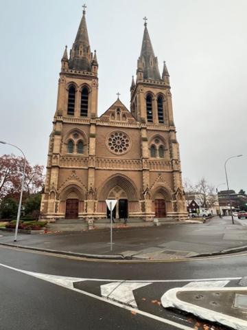 Adelaide Cbd Apartment - 3Br, 2Bath & Carpark Extérieur photo