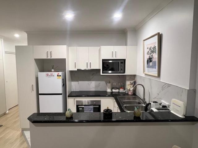 Adelaide Cbd Apartment - 3Br, 2Bath & Carpark Extérieur photo