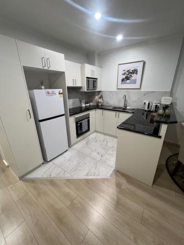 Adelaide Cbd Apartment - 3Br, 2Bath & Carpark Extérieur photo